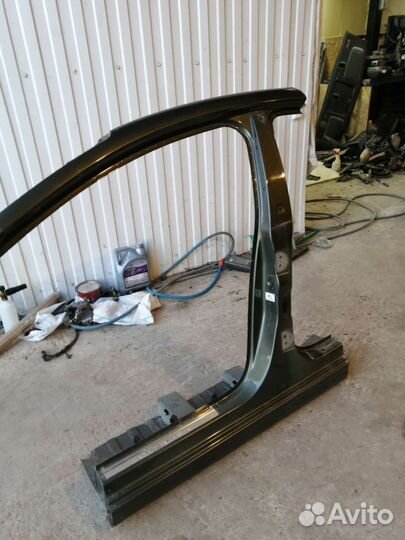 Citroen c4 хечбек CL стойка центральная левая