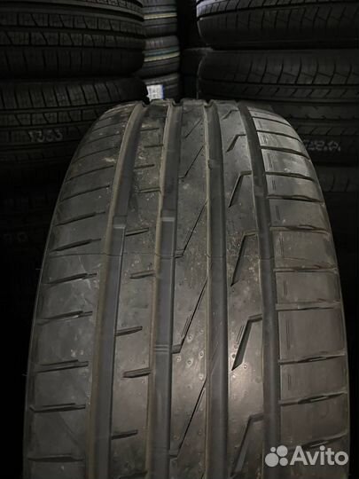 Leao Nova-Force C/S 275/45 R21 110W