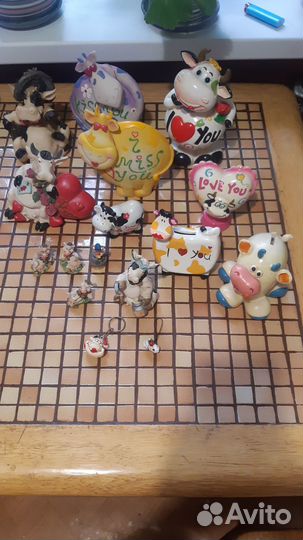 Фигурки коровы,бычки.Копилки,кружки