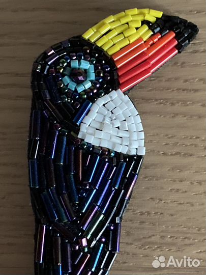 Брошь из бисера