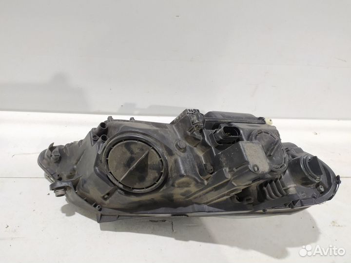 Фара левая Mercedes-Benz E-Class