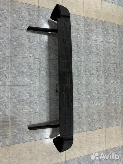 Бампер задний toyota hilux 2012