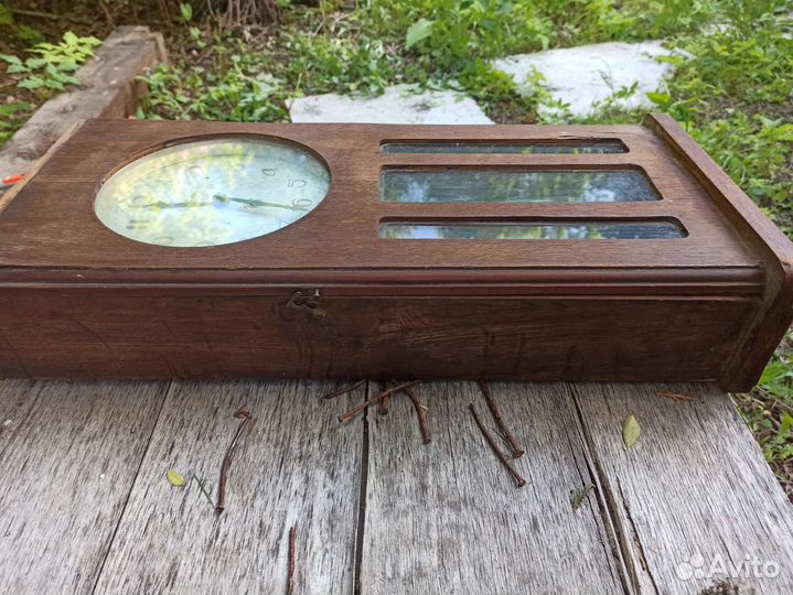 Старинные настенные часы