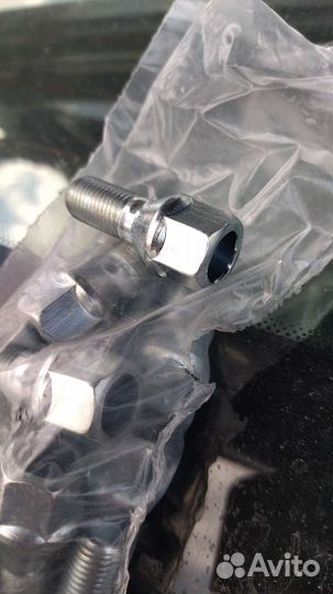 Болт колëсный 17, м12*1.25 23мм на ваз 18 штук