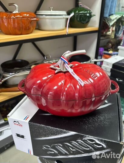 Staub помидорка