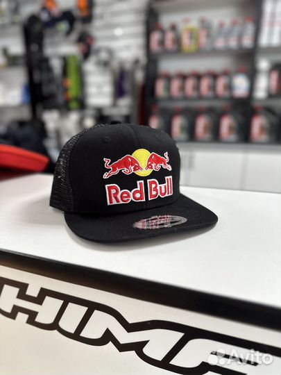 Бейсболка с прямым козырьком Red Bull