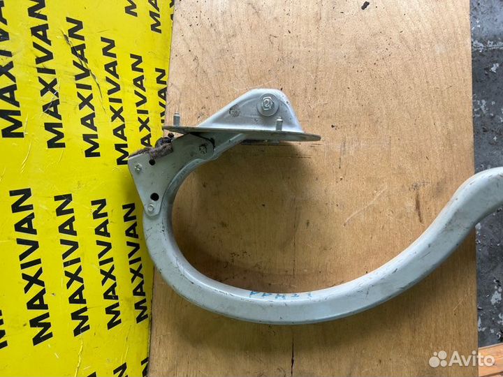 Петля крышки багажника задняя правая Bmw 5-Series