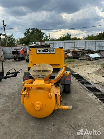 Продам пневмонагнетатель для полусухой стяжки