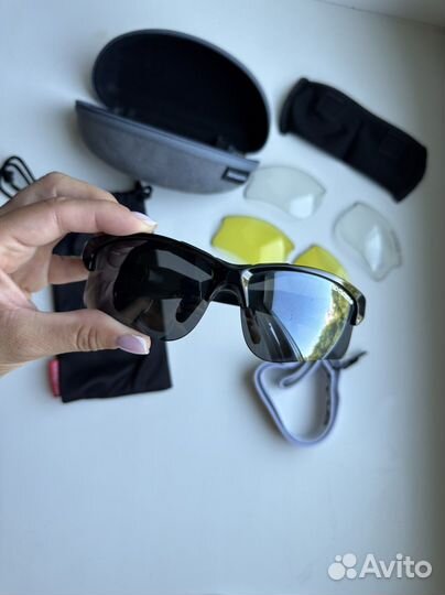 Очки спортивные