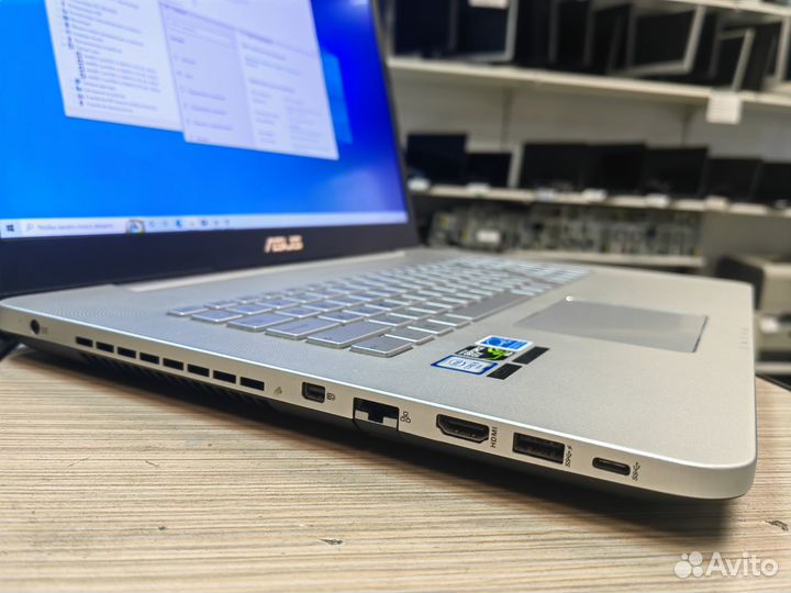 Ноутбук asus N752V