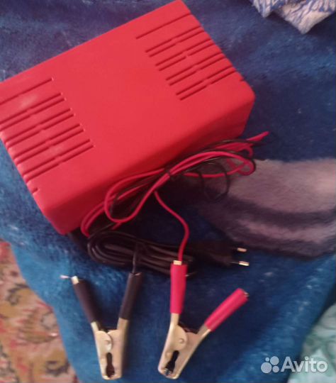 Зарядное устройство