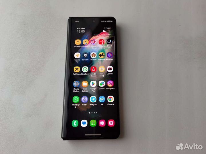 Samsung galaxy z fold 3