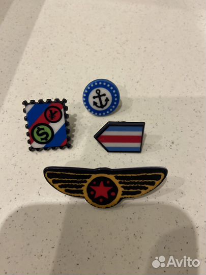 Значок брошь