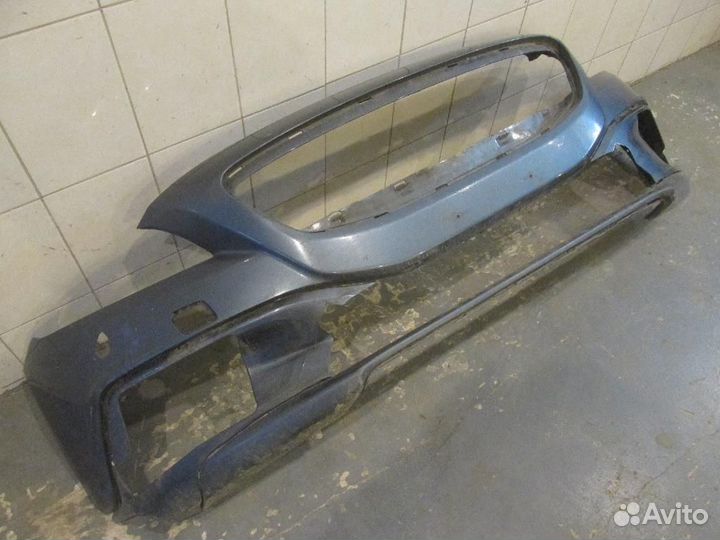 Бампер передний Volvo V40