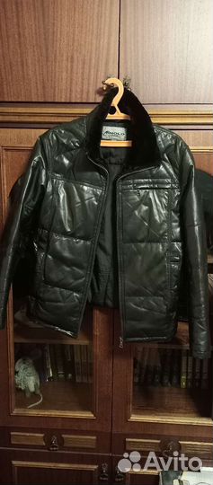 Мужской пуховик эко кожа 48 размер