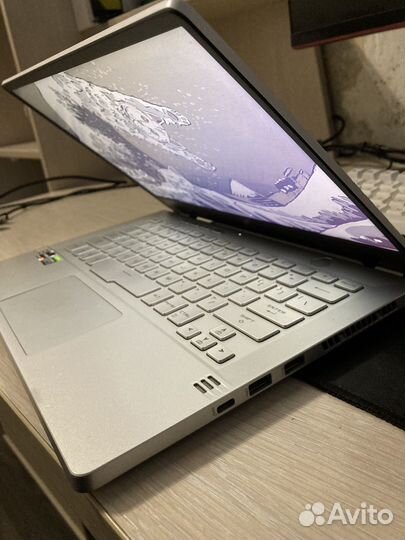 Asus rog zephyrus g14 r9 rtx2060