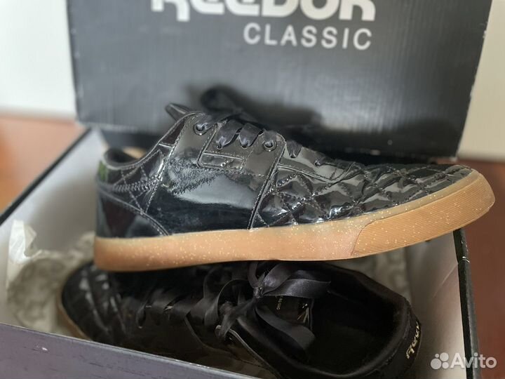 Кроссовки reebok женские 42р