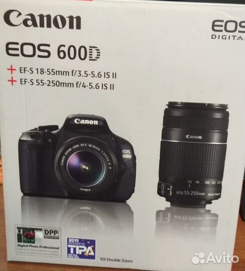 Зеркальный фотоаппарат Canon EOS 600D с 2 объектив