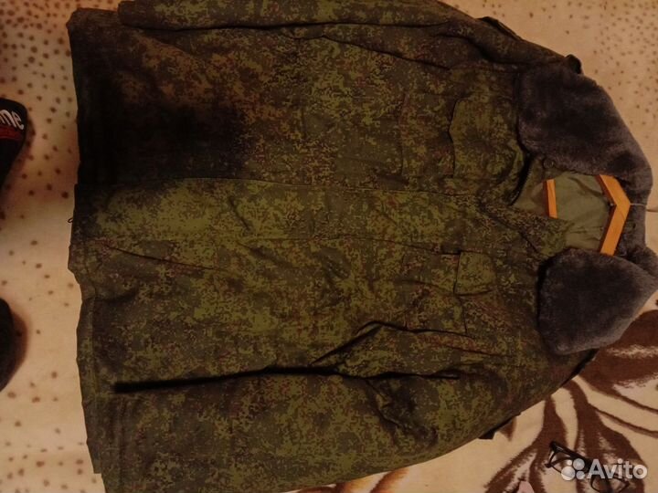 Военный бушлат