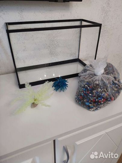 Аквариум + декор для него