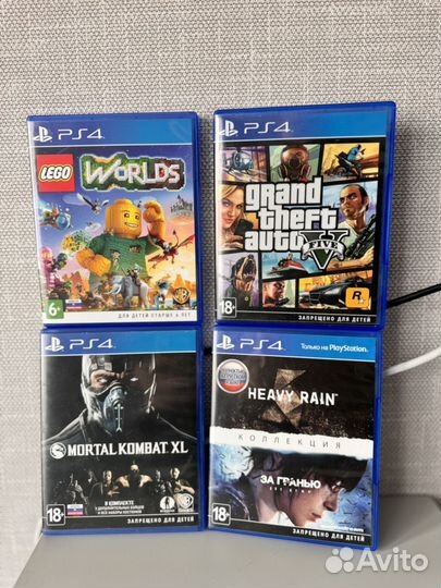 Sony PS4 2 геймпада 4 игры