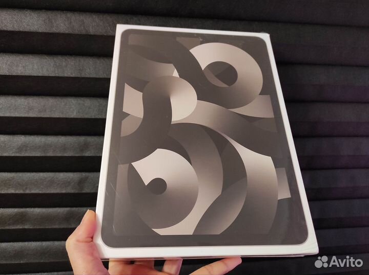 Планшет Apple iPad Air 2022 Wi-Fi 64GB Starlight