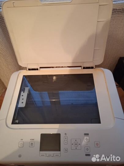 Цветной струйный принтер со сканером