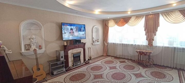 Дом 170 м² на участке 8 сот.