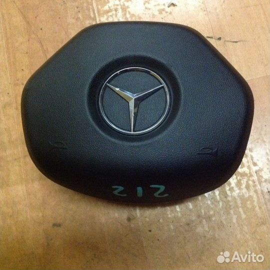 Подушка безопасности в рулевое колесо Mercedes-Ben
