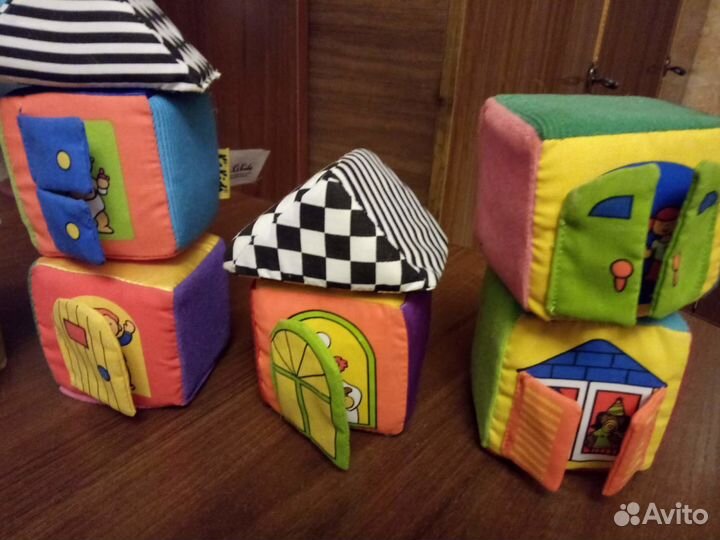 Продам мягкие кубики для малышей и развивающие бот