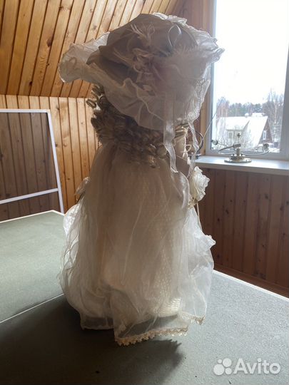 Кукла фарфоровая высокая 60 см