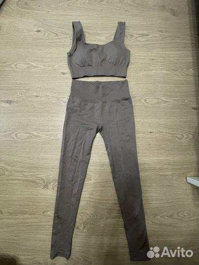 Леггинсы и топ