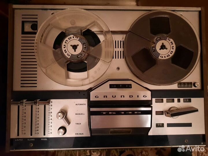 Катушечный магнитофон Grundig