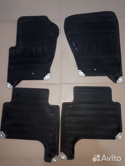 Автомобильные коврики резиновые Range Rover