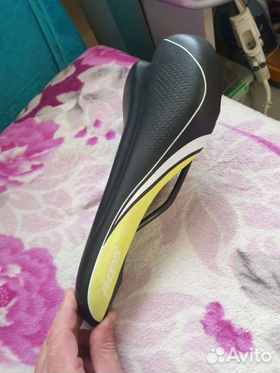 Велосипедное седло