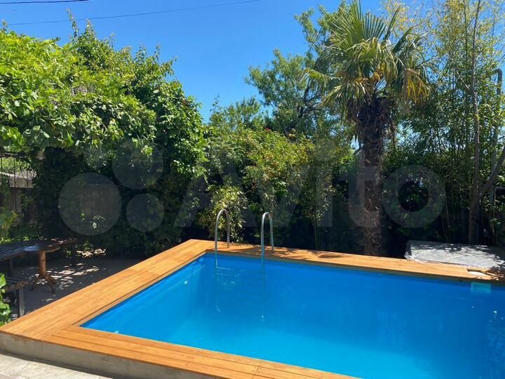 Дом 220 м² на участке 12 сот.