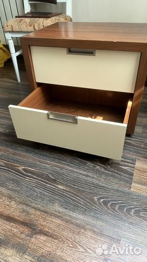 Тумба прикроватная