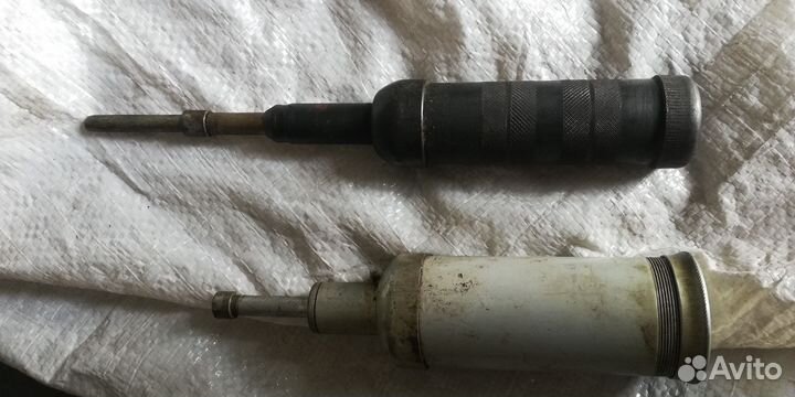 Шприц для заливки масла из СССР