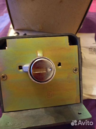 Замок дверной накладной новый времен СССР