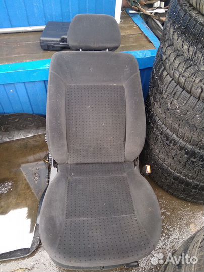 Сидения передние Фольксваген В5