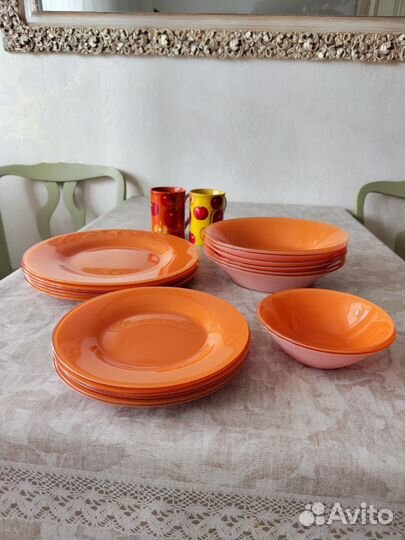 Набор тарелок