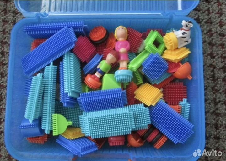 Игольчатый конструктор battat в чемоданчике