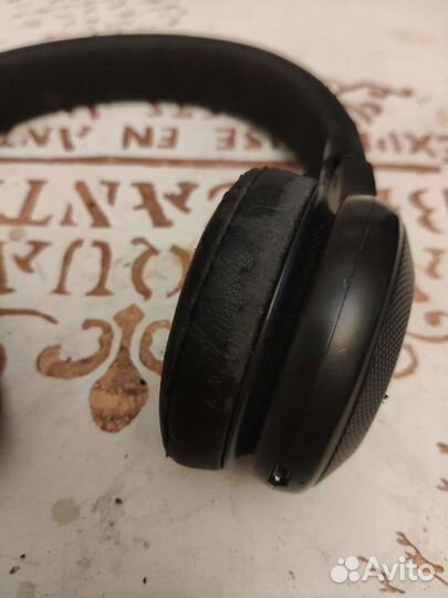 Беспроводные наушники jbl E45bt