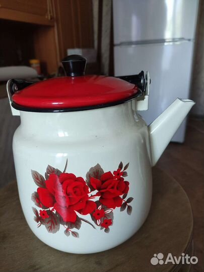Чайник эмалированный новый
