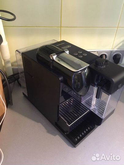 Кофемашина delonghi EN520. В