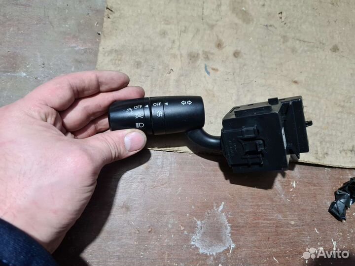 Подрулевой переключатель mazda