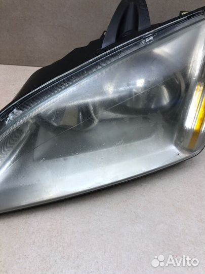 Фара передняя левая Ford Focus 2 5DR хэтчбек 1