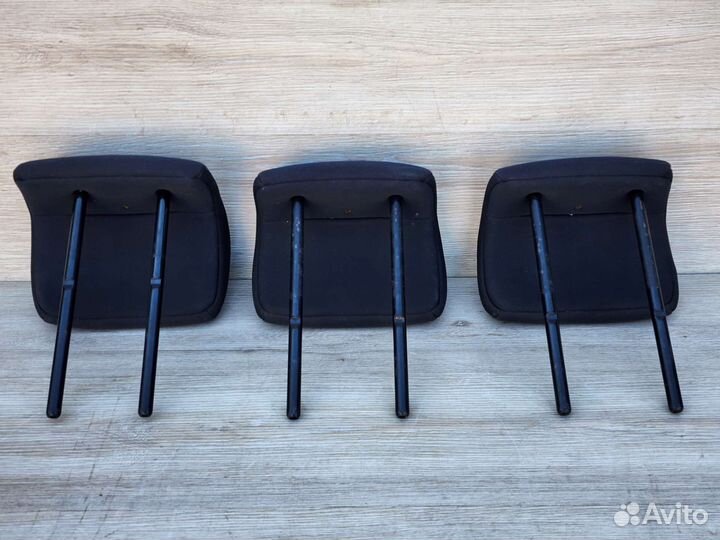 Подголовники задние Renault Megane II