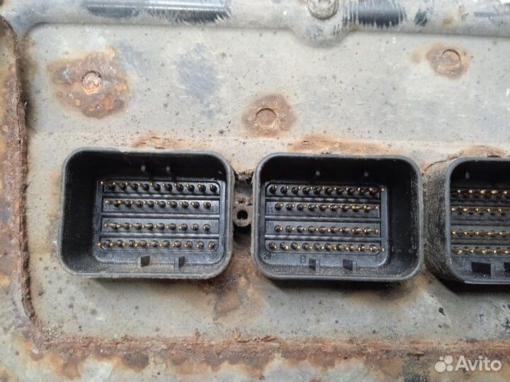 Блок управления двигателем Dodge Stratus