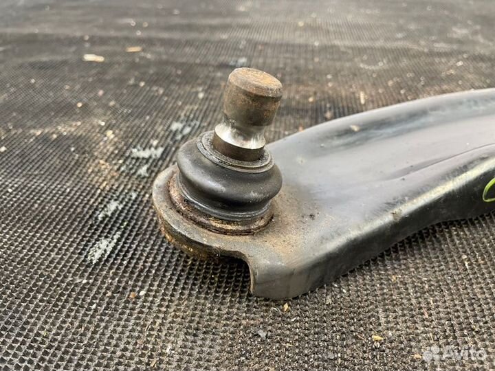 Рычаг подвески передний левый Nissan X-Trail T31